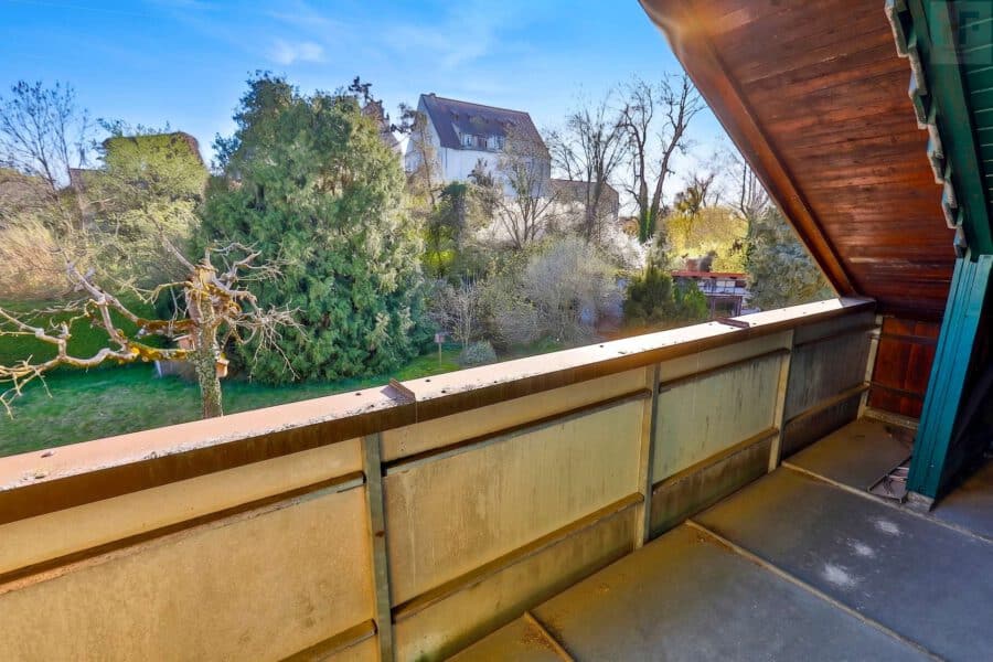 Ruhiges Wohnen mit Zukunftspotenzial – Ihr neues Zuhause in Reichertshofen! - Balkon DG