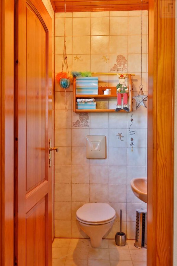 Ruhiges Wohnen mit Zukunftspotenzial – Ihr neues Zuhause in Reichertshofen! - WC