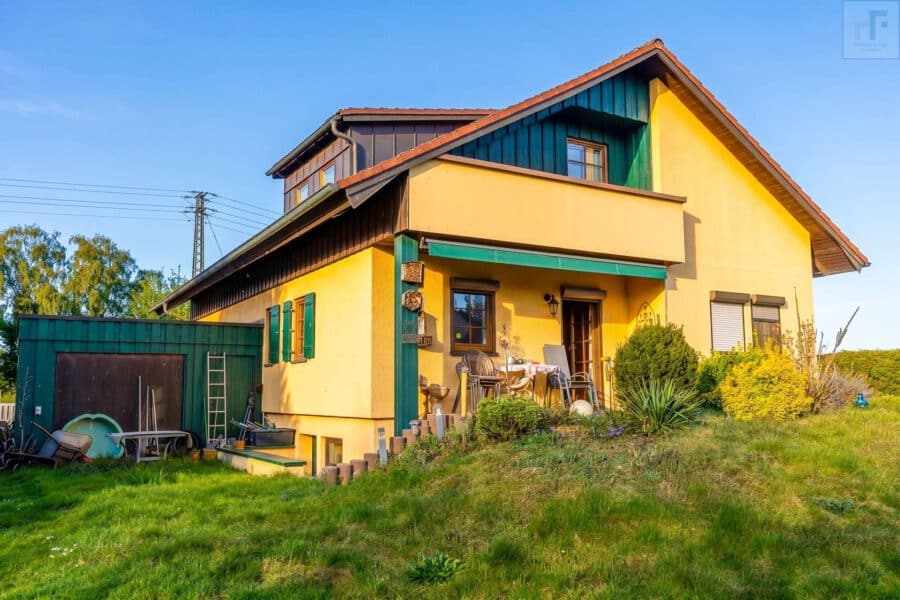 Ruhiges Wohnen mit Zukunftspotenzial – Ihr neues Zuhause in Reichertshofen! - Ansicht Süden