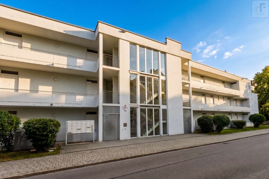 Top-City 1-Zi-Apartment in Ingolstadt | Lift & TG-Stellplatz - Außenansicht