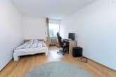 **XXL-Doppelhaushälfte mit großem Grundstück in TOP-Lage in Friedrichshofen - Zimmer OG